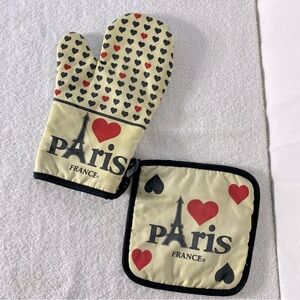 5/$35 Paris France Oven Mitt & Fabric Trivet Pot Holder